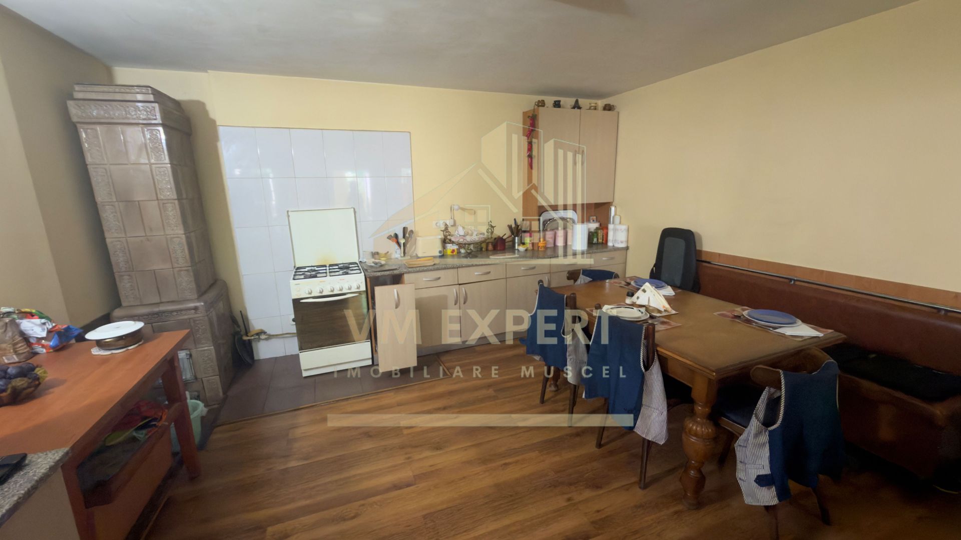 CASĂ 6 CAMERE TEREN 456 MP CENTRU CANPULUNG - Poză 31