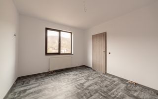 Casă spațioasă P+1+M – Izvorani, Ștefănești | Ideală pentru 2 familii! - Poză 17