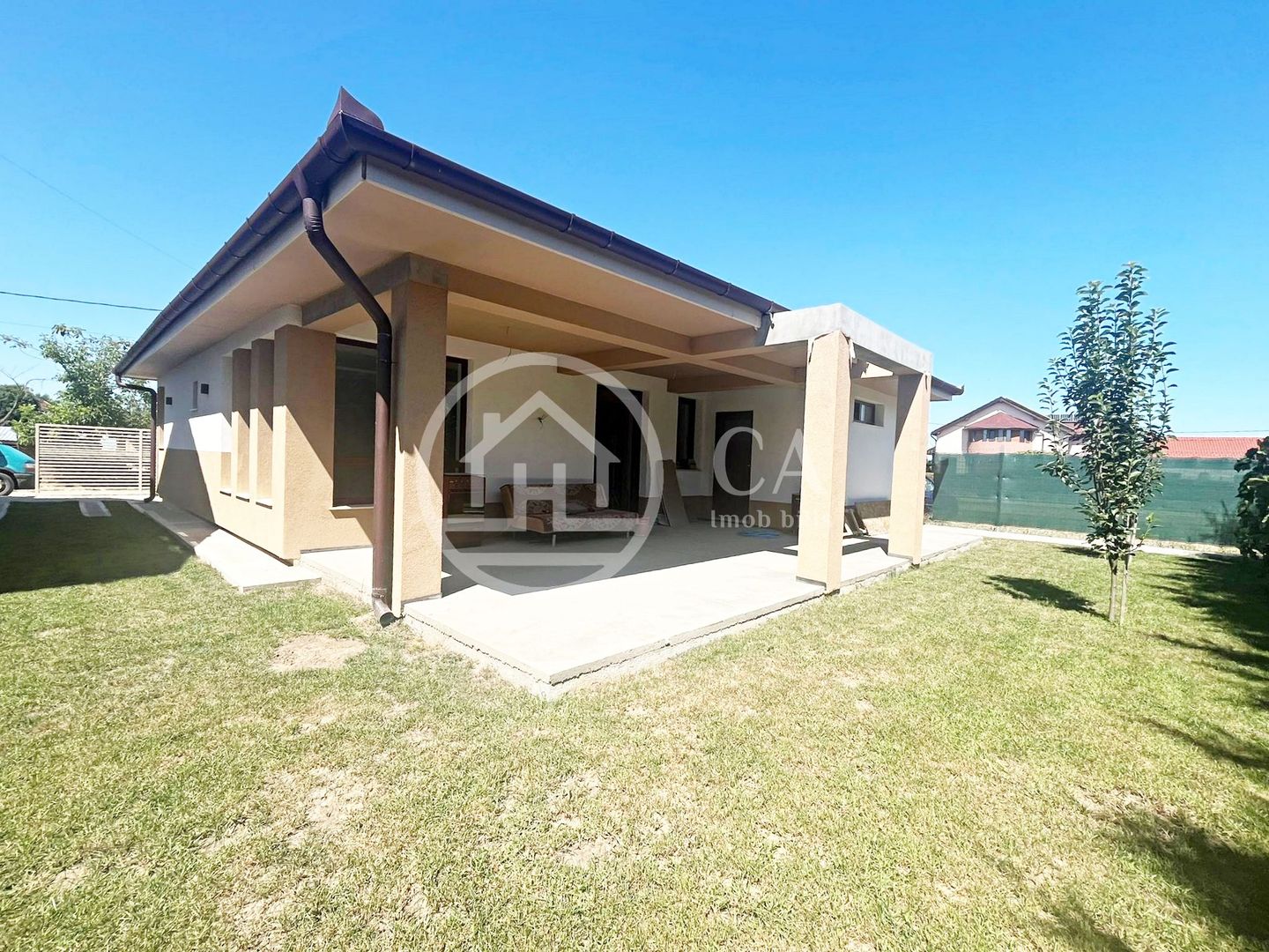 Casă de vânzare cu 3 camere in Cihei, Bihor - Poză 2