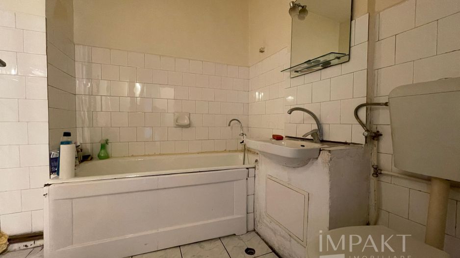 Apartament cu trei camere spre vanzare in cartierul Manastur! - Poză 3
