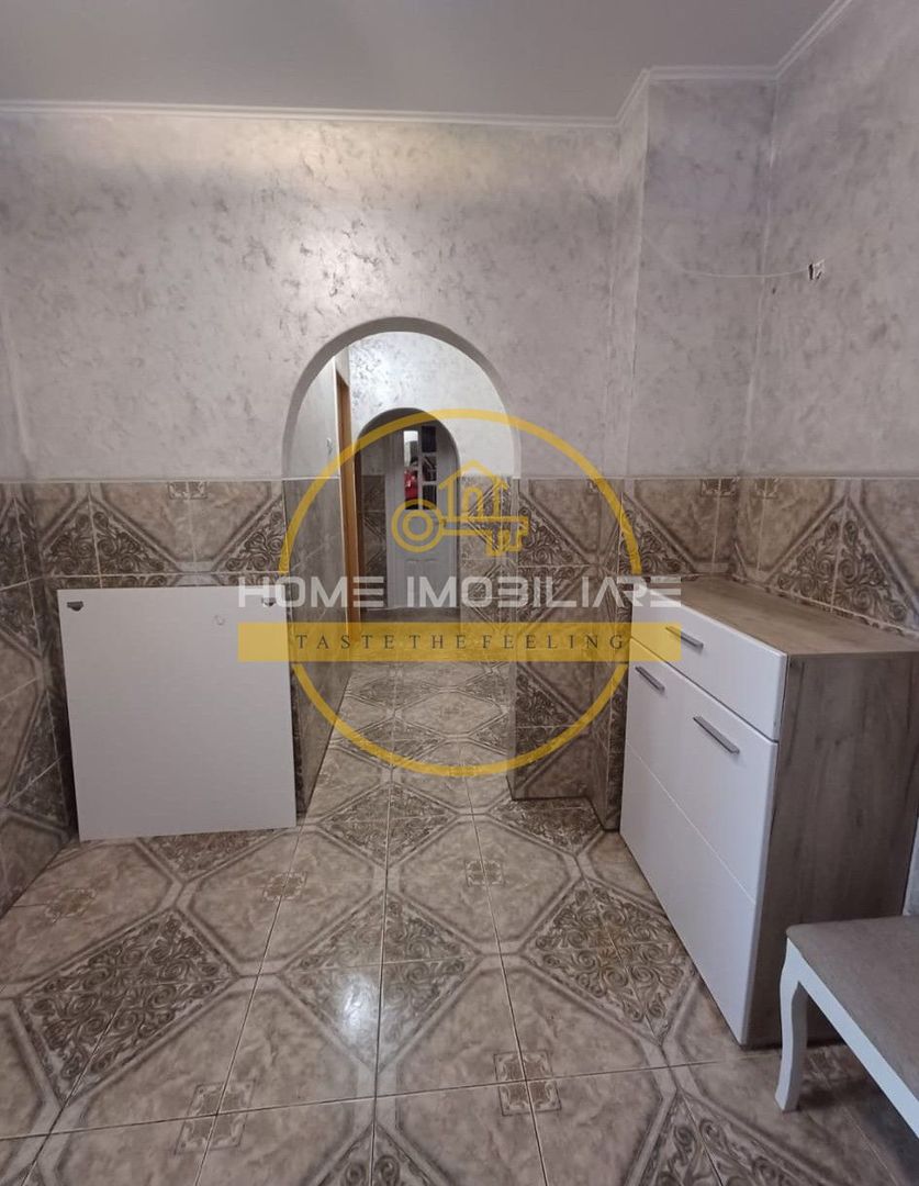 Etaj 2-Apartament 3Camere/Decomandat bloc din 1982-Zona Nicolina 1! - Poză 4