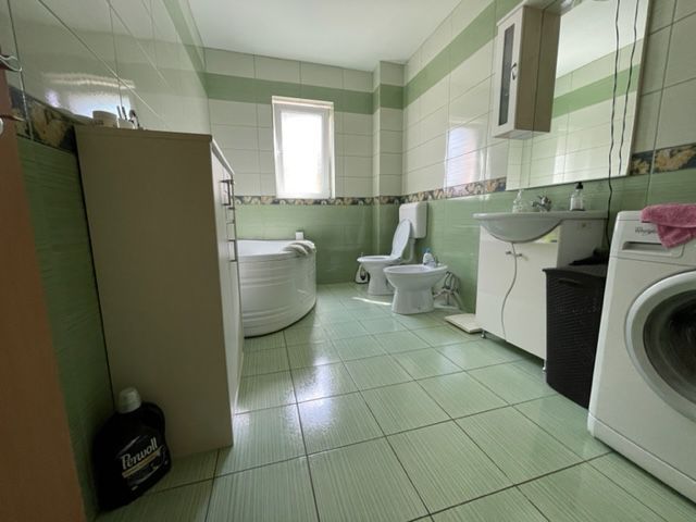 Pretabila pentru doua familii - Poză 9