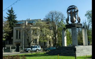 Apartament in vila Capitale - Poză 1