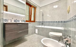 Casă tip triplex în zona centrală Dumbrăvița - Poză 25