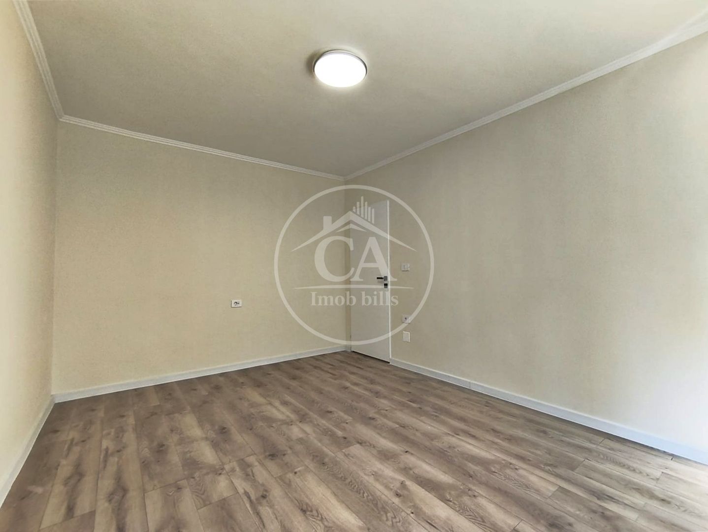 Apartament de vânzare cu 2 camere în zona Rogerius, Oradea - Poză 6