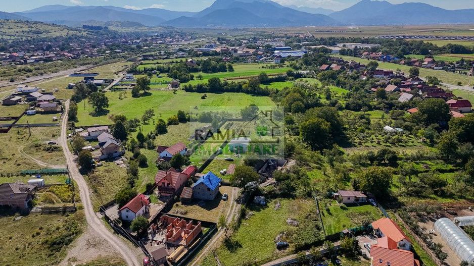 Teren intravilan, Posibilitate parcelare 500–700 mp, Carpinis-Brasov - Poză 17