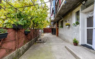 Șansă pentru familie mare apartament la casă, cu teren, Bujac. - Poză 8