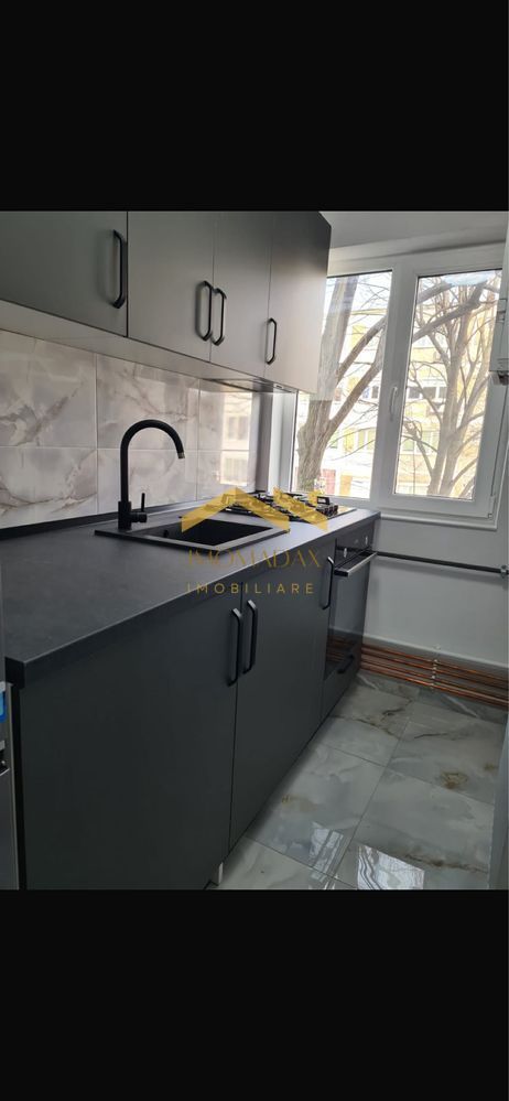 -Apartament 3 camere- renovat- Dacia - - Poză 3