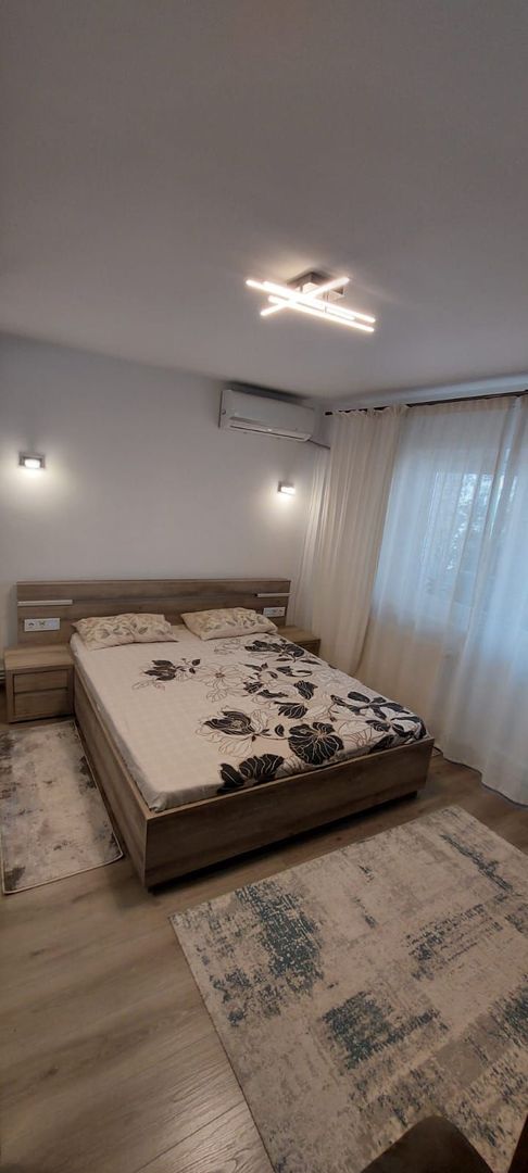 Închiriere 3 camere Bd. Unirii, 76 mp, mobilat, parcare - Poză 20