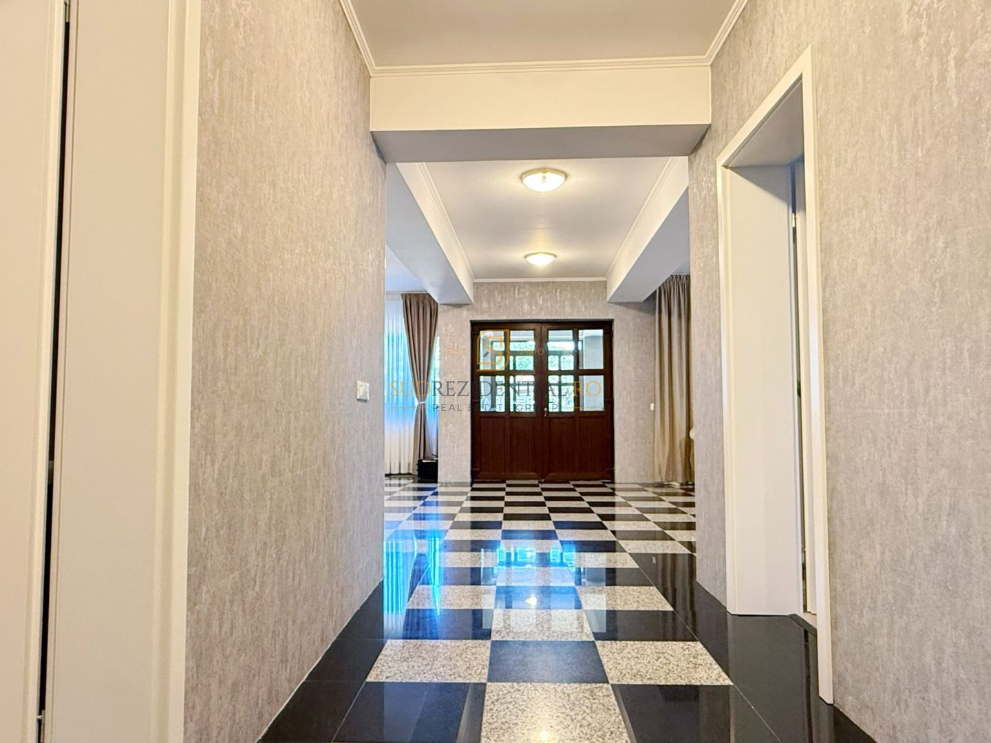 Vila mobilata si utilata, 6 camere, 3 bai, Teren 462 mp - Poză 13