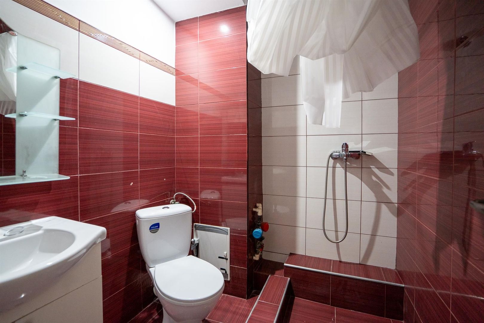 Garsoniera in zona Razboieni - Poză 4