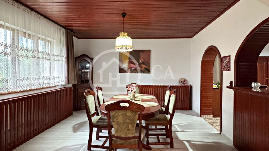 Casă de vânzare cu 4 camere si teren de 1000 mp in Salard, Bihor - Poză 8