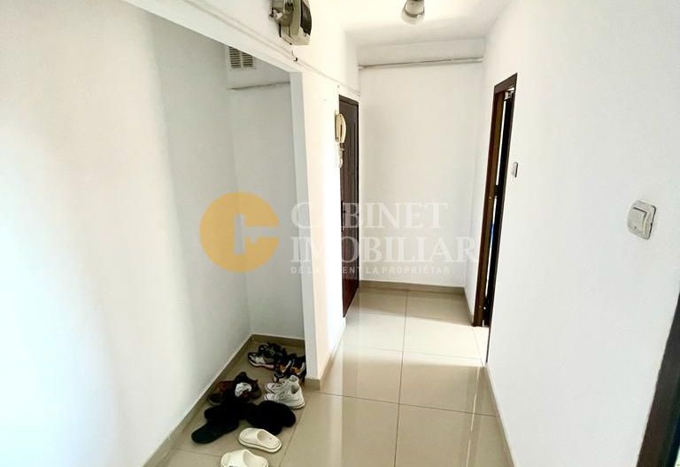 Apartament cu 2 camere - Bloc Fara Risc - zona Podu Ros - Poză 6