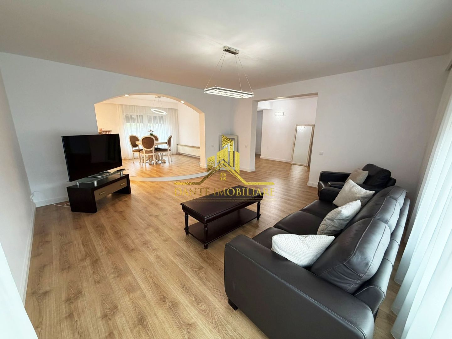 Casa, 6 camere, ultrafinisata, lux, curte, garaj, Andrei Muresanu - Poză 20