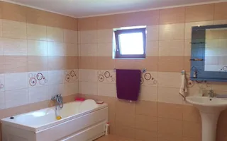 Casă stil american, structură de lemn, 176 mp utili, teren 1400 mp - Poză 11