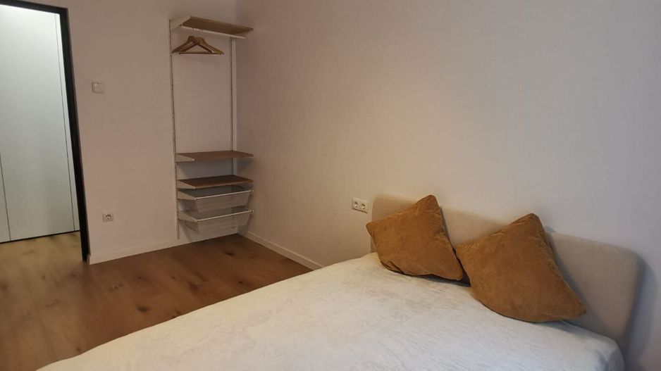 apartament 3 camere inchirier pe strada Gruia - Poză 7