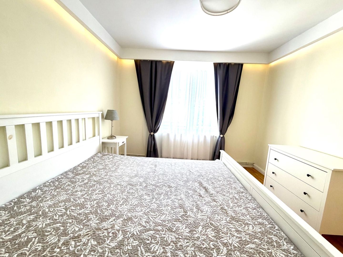 Medicina | 3  Camere  | Amenajat Modern - Poză 2