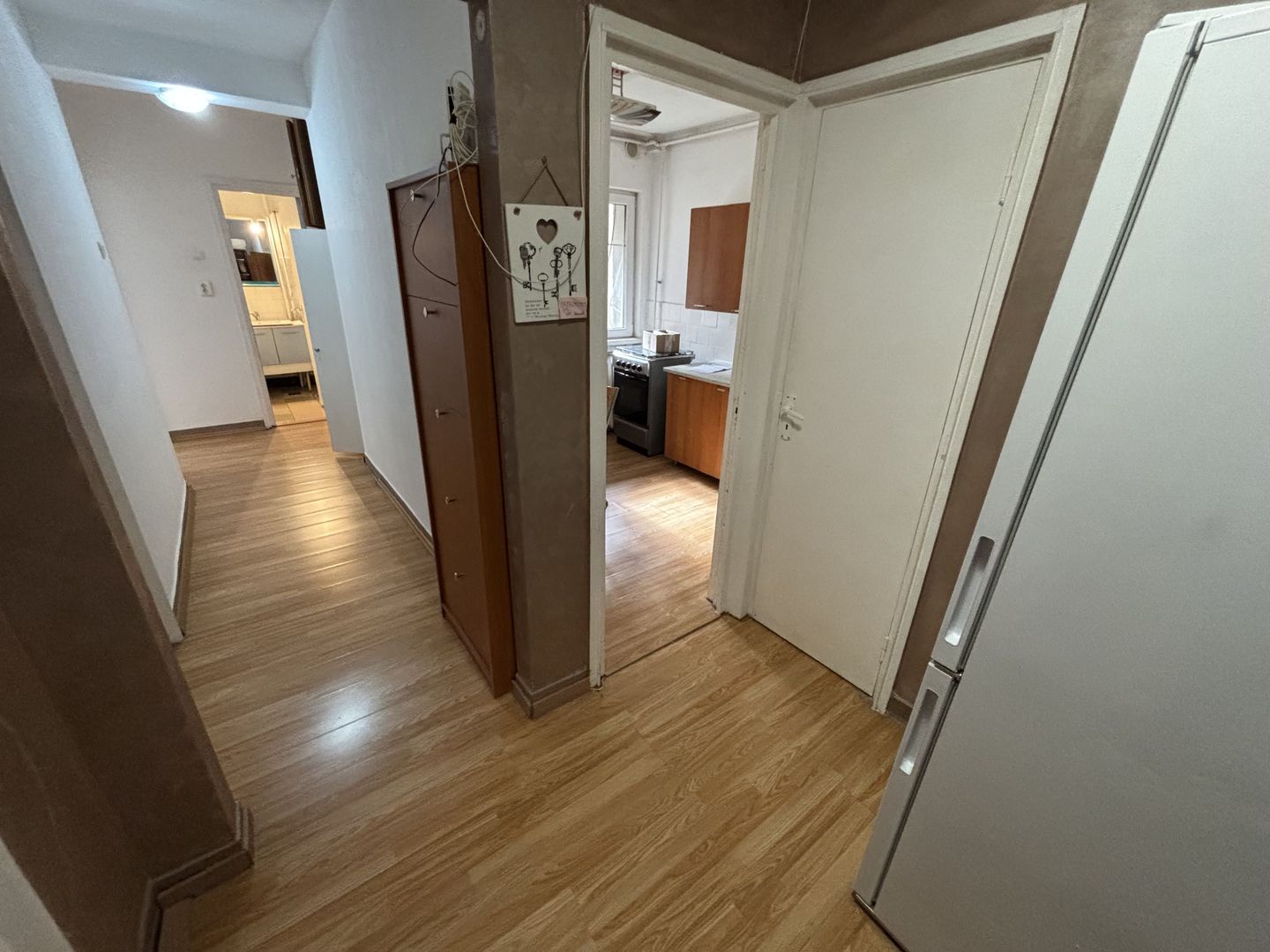 Apartament cu 3 camere (Cornisa) - Poză 5