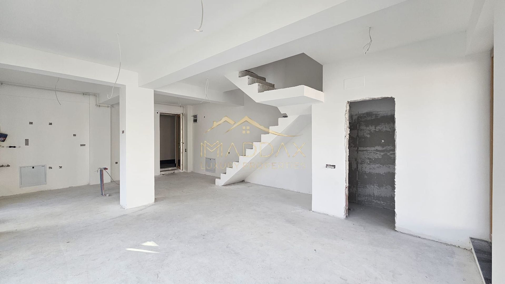 Apartament de vanzare 3 camere tip Duplex***Curte 110mp***Piata Domenii - Poză 4