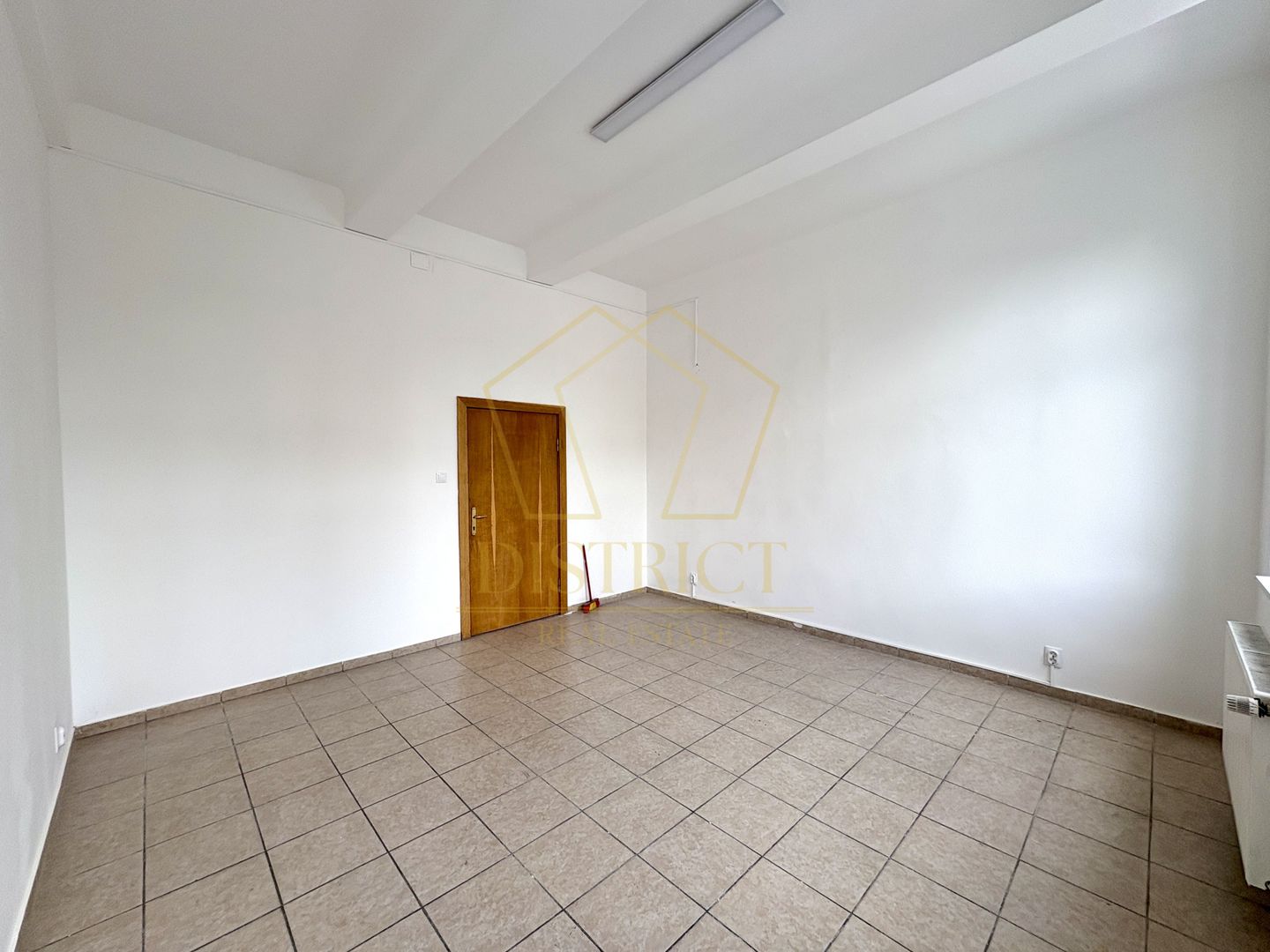 COMISION 0 | Spațiu comercial tip birou | Balcescu - Poză 1