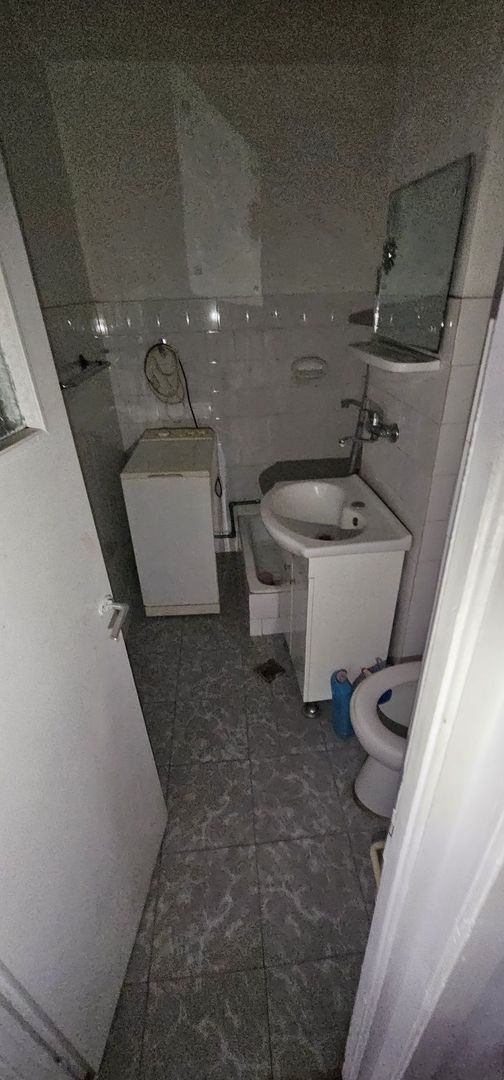 Vând apartament 4 camere  100 mp Satu Mare - Poză 4