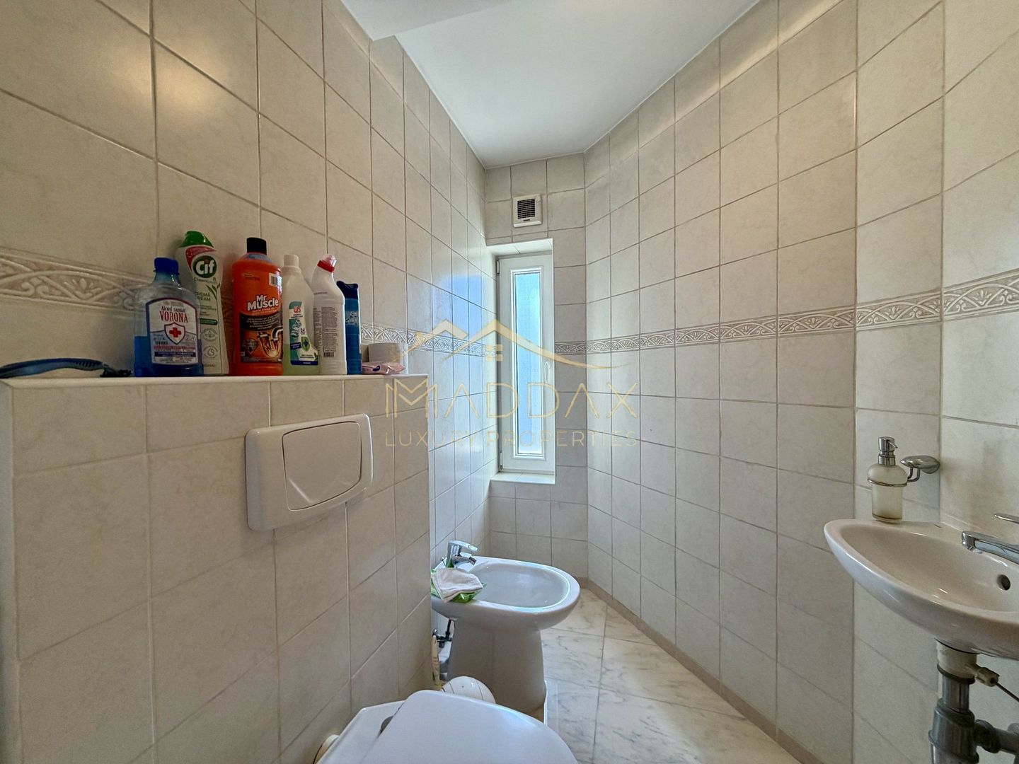 Vila cu 6 camere *485 mpc // *1.670mp teren* // 8 locuri parcare // Sisești - Poză 45