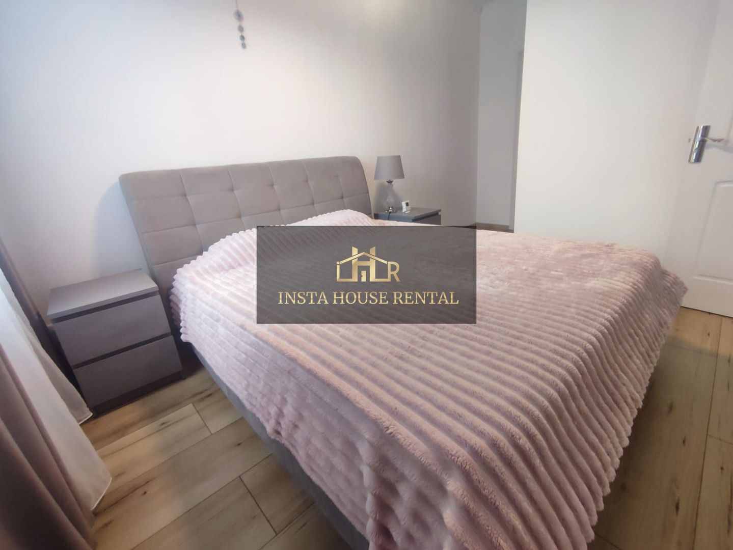 Casa cu gradina Tunari / 2 locuri de parcare - Poză 3