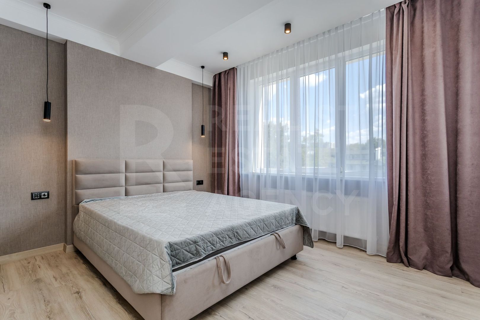 Vânzare, apartament, 2 camere + living, strada Nicola - Poză 7