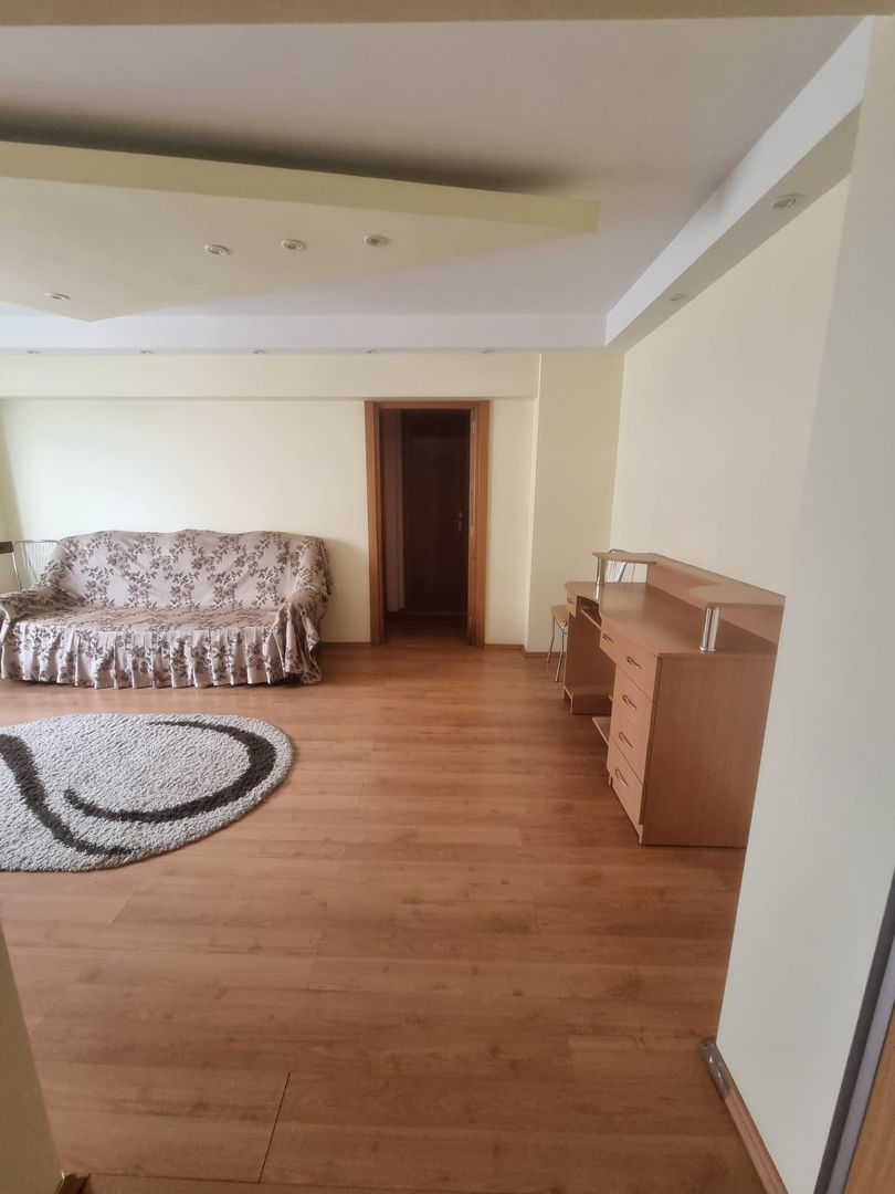 Vanzare apartament 3 camere, 2 bai, bloc 1985, langa metrou Titan, IOR - Poză 8