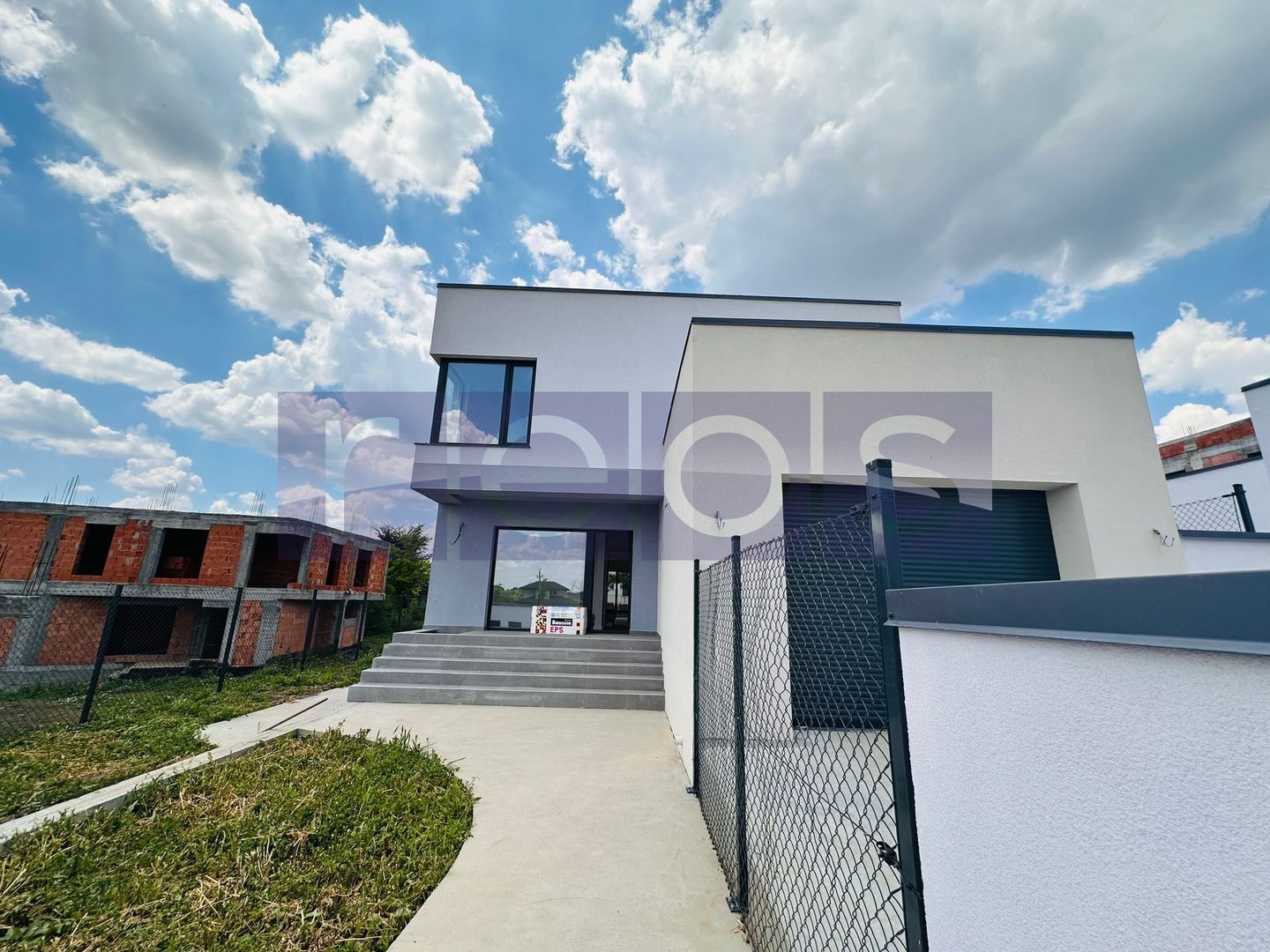 VILA DE VANZARE |  CORBEANCA | 5 CAMERE - Poză 3