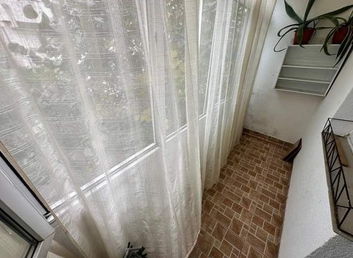 BRASADAS vinde ap 4 cam etaj 3/4 in Micro 16. - Poză 1