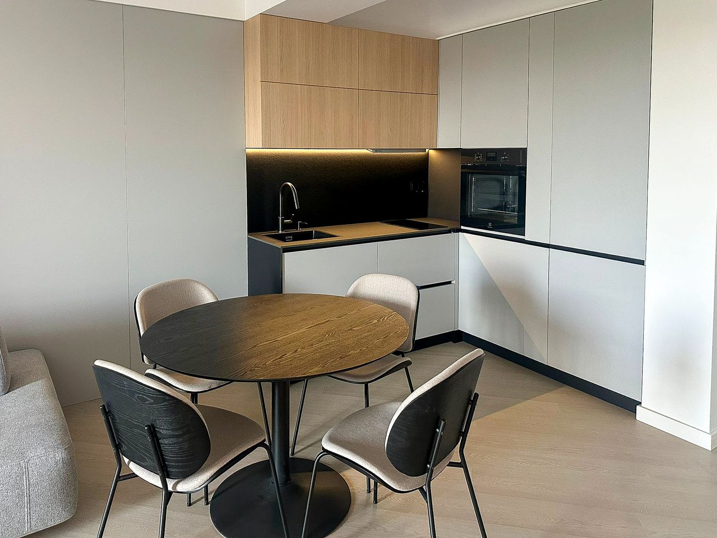 Chirie apartament 2 camere I Cortina North I  vedere liberă - Poză 6