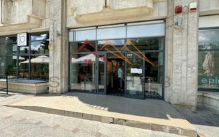 Spatiu comercial, ultracentral, compartimentat, 117m2, 19ml vitrina,CT - Poză 3