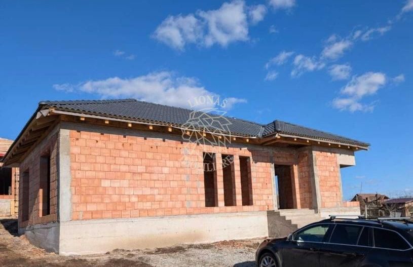 Casa 4 camere 114 mp total-teren 500 mp-Zona Drumul Tarpiului - Poză 1