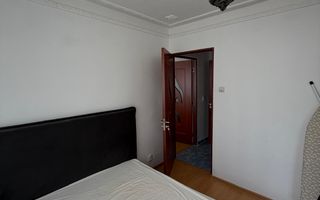 Vanzare apartament cu 4 camere in Micro 39b( k-uri), etaj 1, - Poză 5