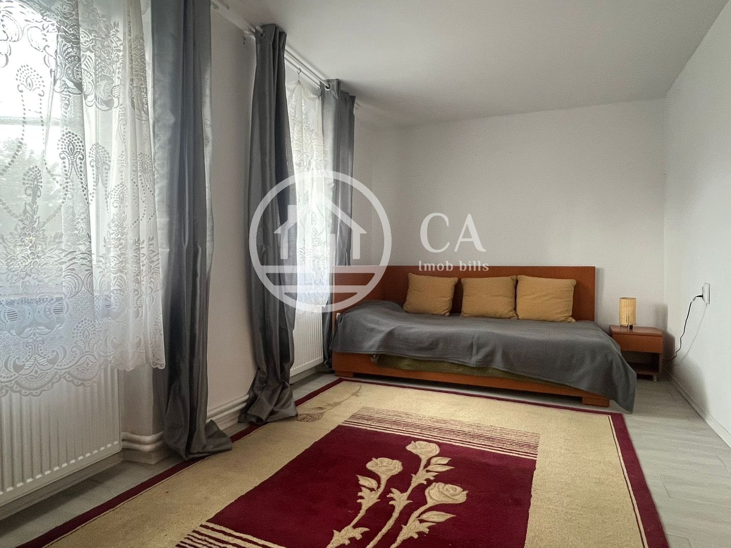 Casă de închiriat cu 3 camere în zona Episcopia, Oradea. - Poză 6