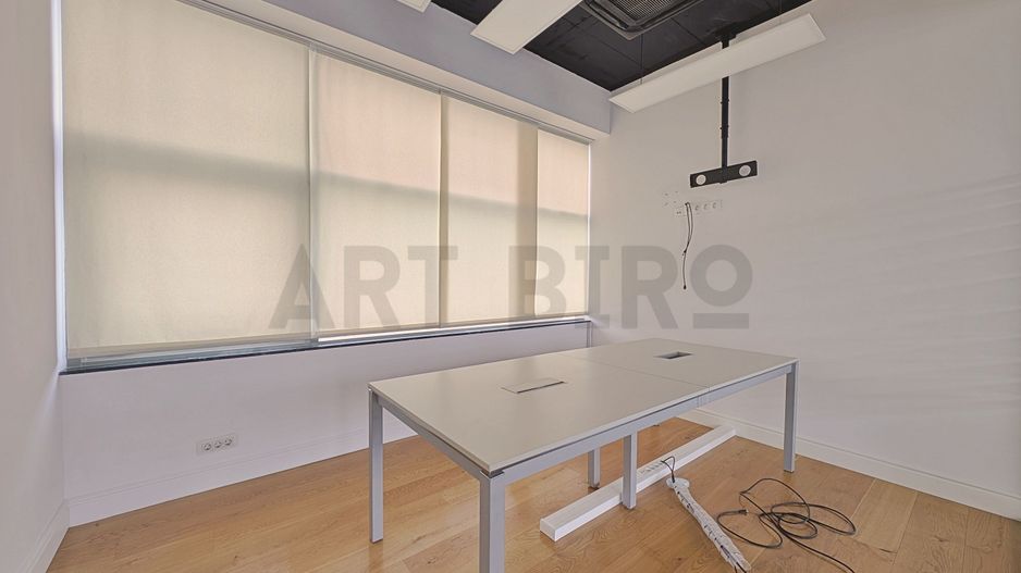 Zero comision, 290mp birou versatil cu terasa 340mp, Romana, 6' metrou - Poză 4