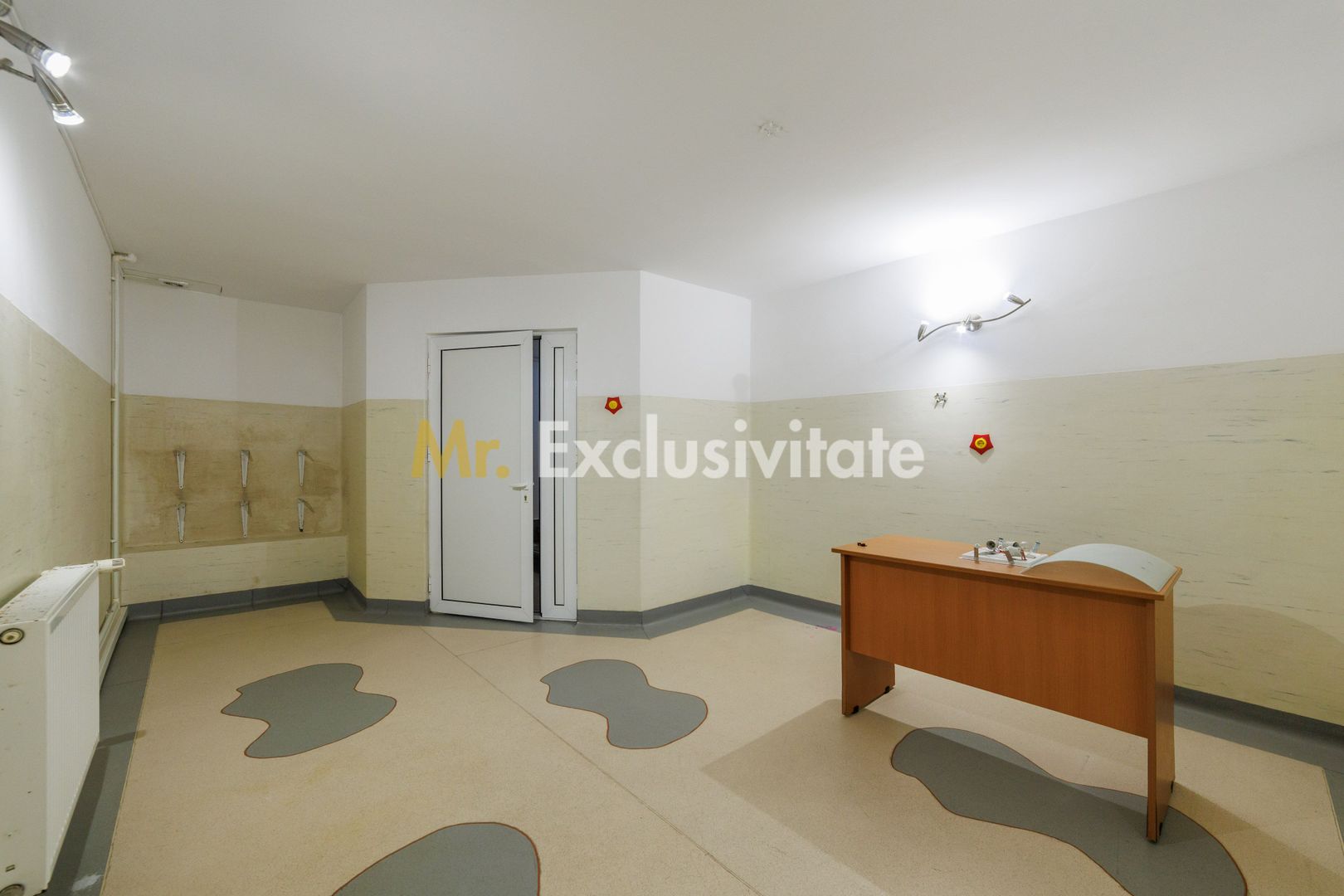 Proprietate multifunctionala | Doua cladiri | 581 mp | Pitesti - Poză 3