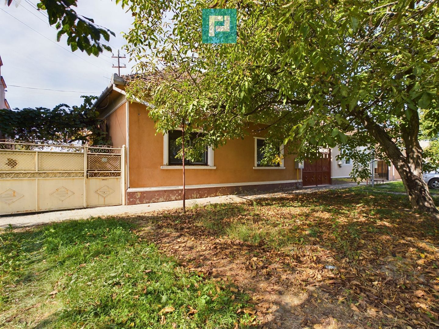 Casă 4 camere, zona centrală în Pâncota - Poză 1