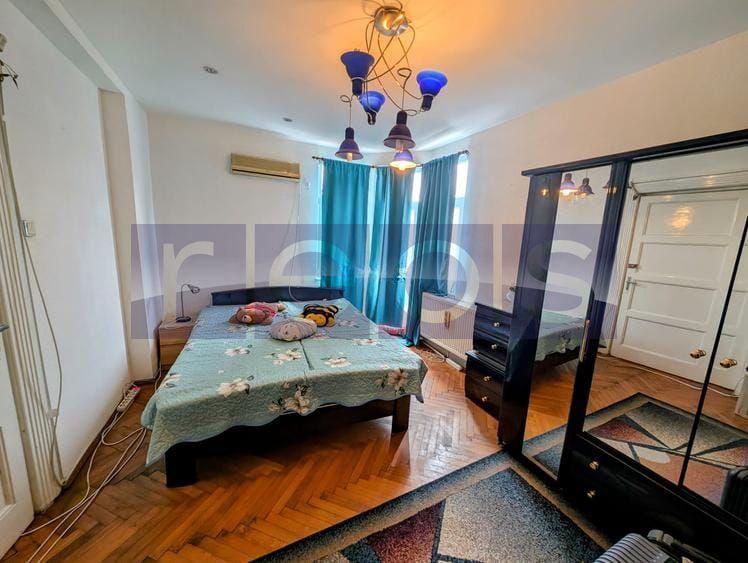 VANZARE VILA | SINGURA IN CURTE | ZONA COSBUC - Poză 1