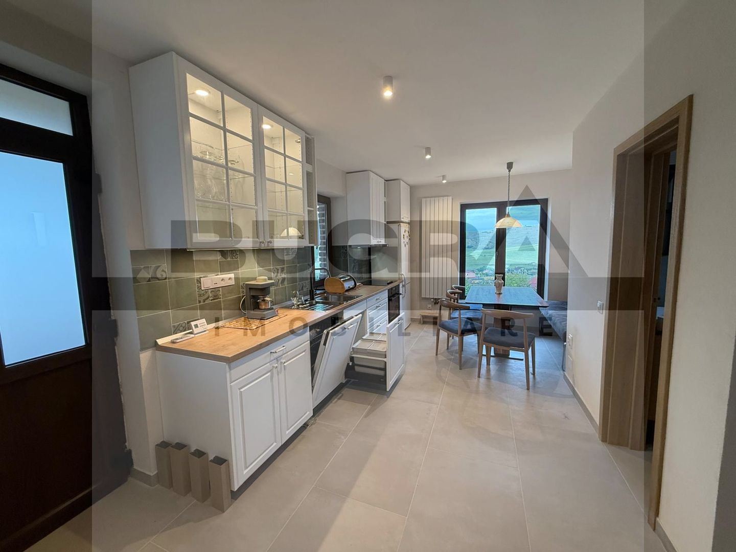 Casa individuala, teren 695 mp, renovata complet, Dezmir - Poză 4