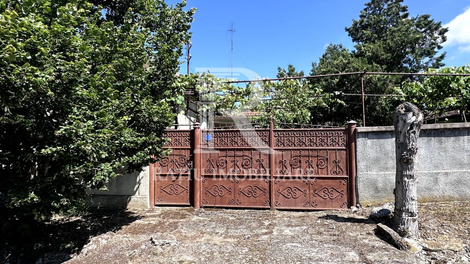 Casa de vânzare cu teren generos | Sumugiu | Bihor - Poză 2