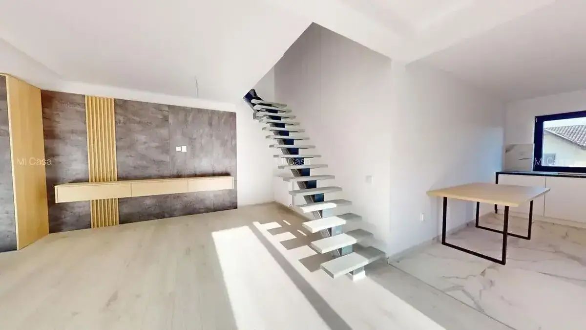 Apartament 4 camere Brasov,periferie! - Poză 1