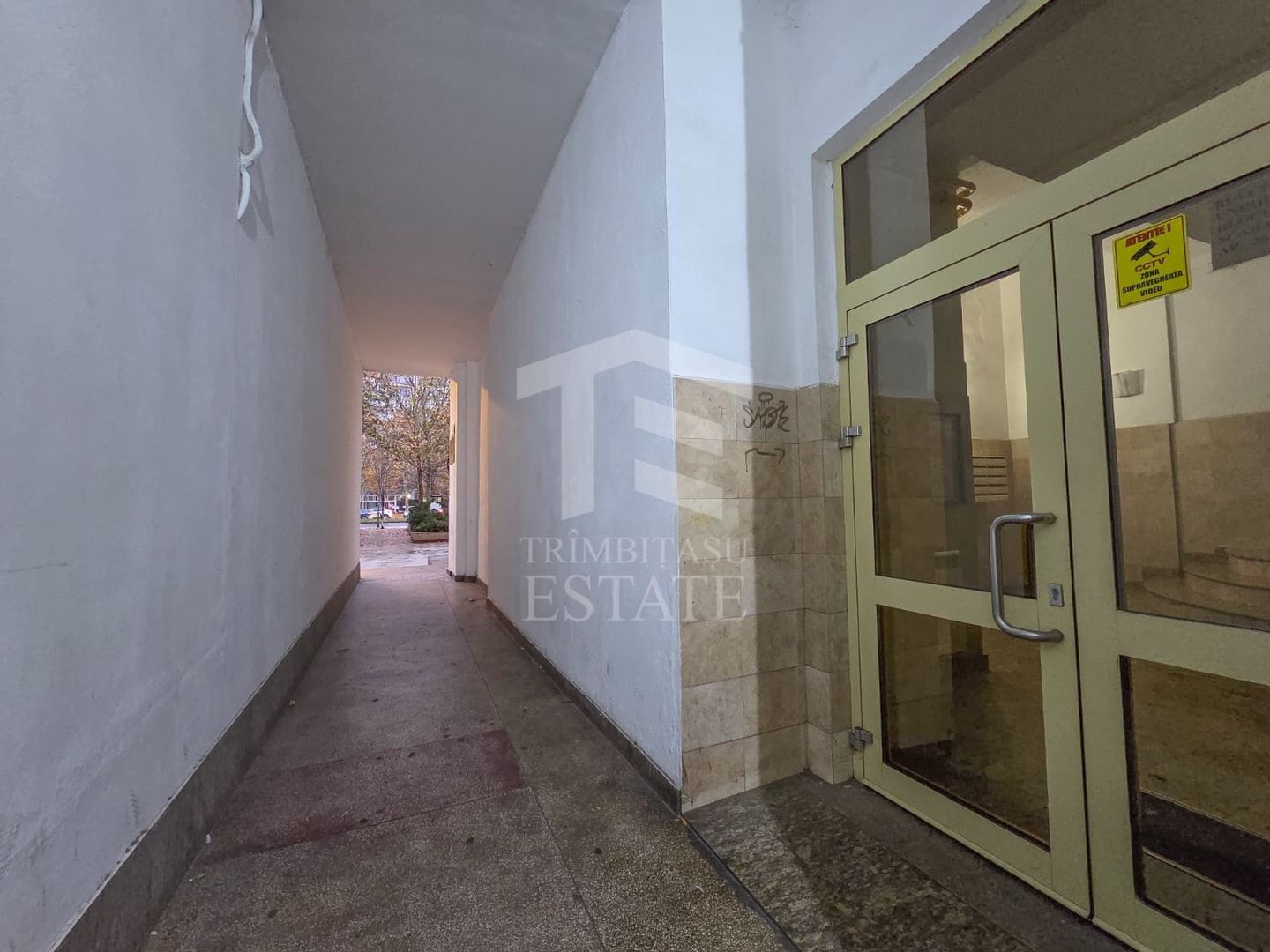 Apart 3 camere birouri stradal Bulevardul Unirii colt Nerva Traian - Poză 30