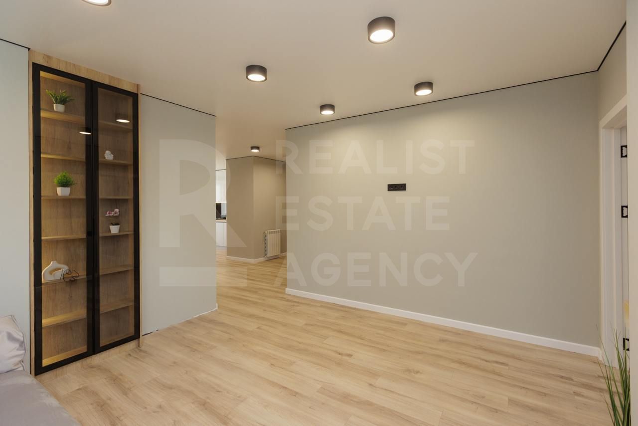 Vânzare, apartament, 2 camere +living, bul. Mircea cel Bătrân, Ciocana - Poză 5