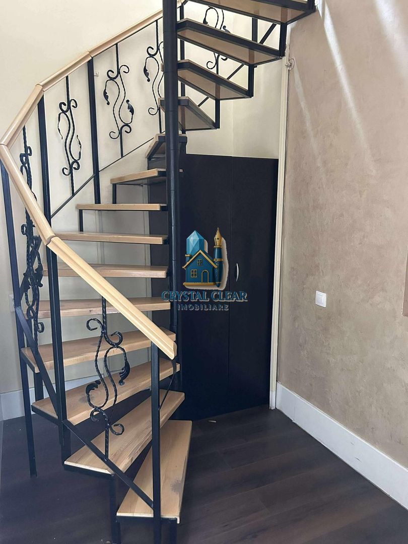 Casă pe 3 nivele, cu 13 camere-zonă centrală, str. Mihail Kogălniceanu - Poză 12