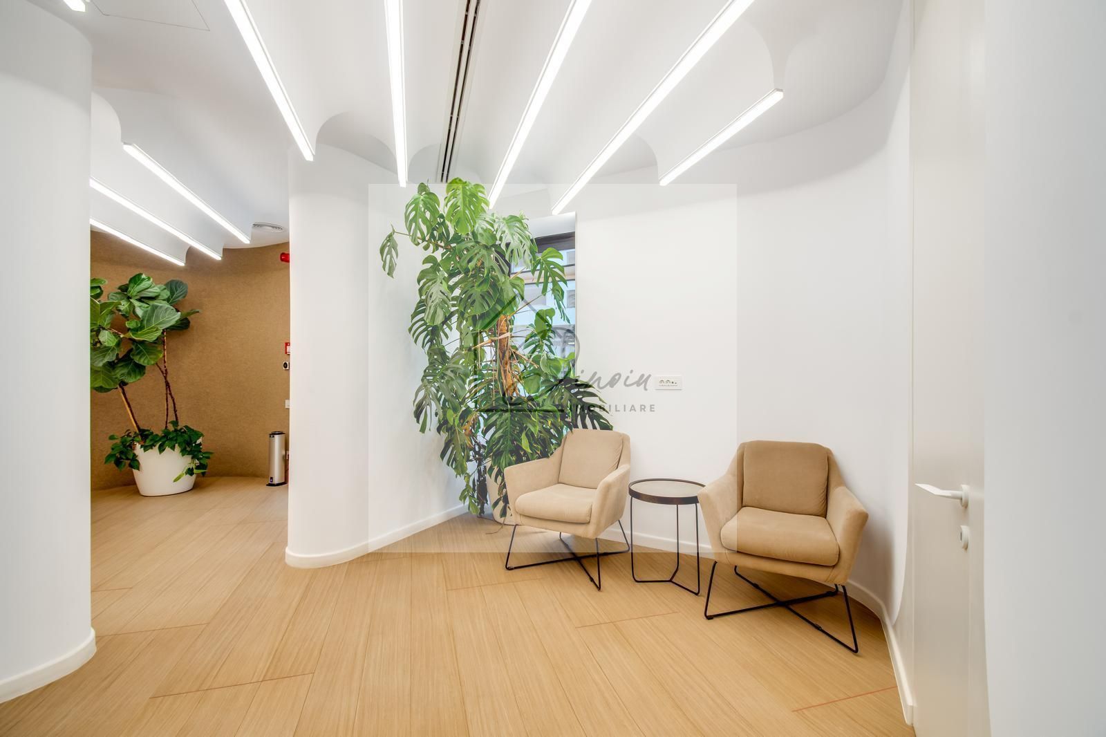 Cortina North I Spatiu de birouri de inchiriat I Mobilat si utilat LUX - Poză 9