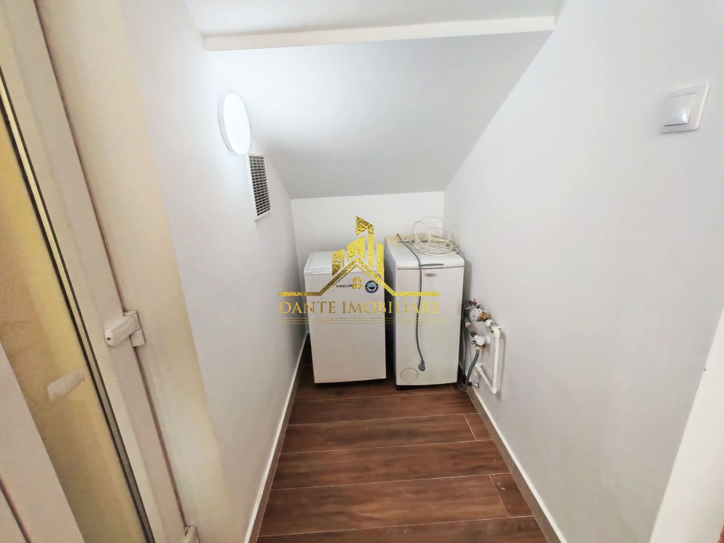 1 camera, spatios, mobilat modern, Central, Pta Avram Iancu, Sora - Poză 6