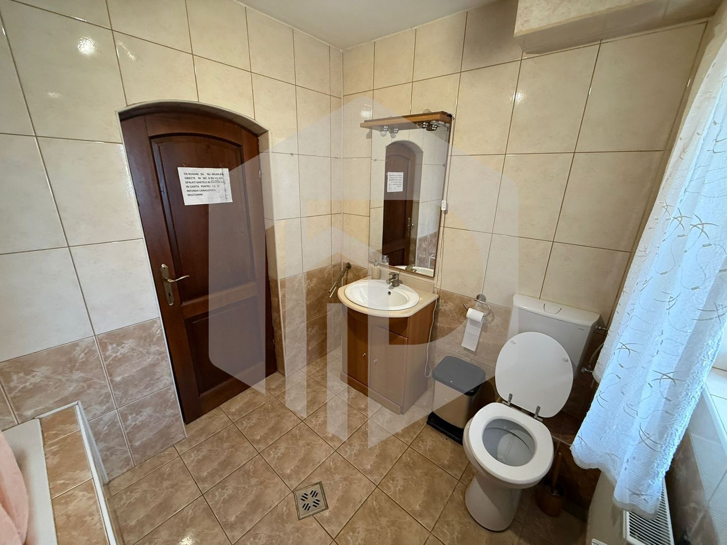 Casa de inchiriat | Pretabila muncitori | 6 Dormitoare | Cisnadioara - Poză 10