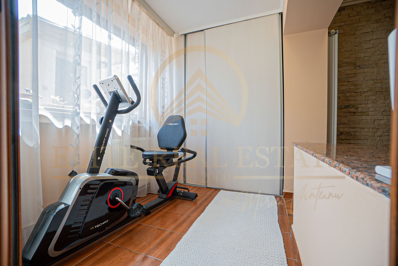 Casă cochetă în zona Anda |  Liniște, confort și intimitate - Poză 11